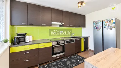 Eladó lakások, 3-szobás, Bratislava-Petržalka · €257 000
