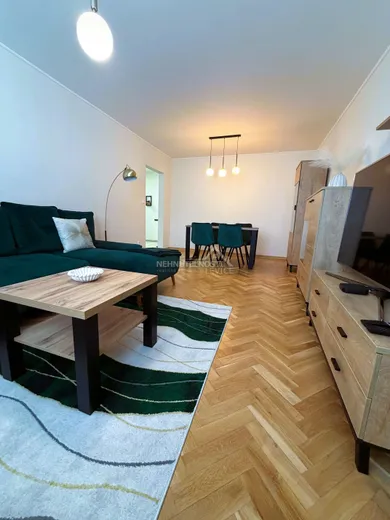 Na predaj 2-izbový byt, 61 m², Levice, Tekovská ul.