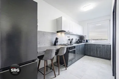 Na prenájom 3-izbový byt, 61 m², Nové Zámky, Gúgska