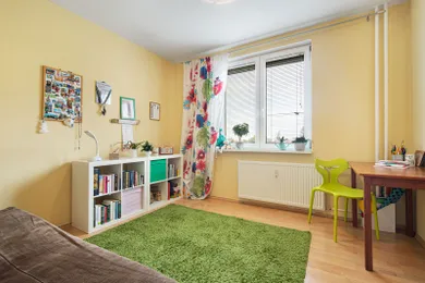 Na predaj 3-izbový byt, 74 m², Senec, J. Jesenského