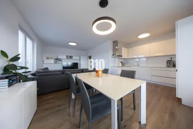 Na predaj 4-izbový byt, 97 m², Bratislava-Ružinov