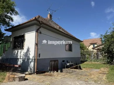 Na predaj 3-izbový dom, 95 m², Šamorín, Záhradnícka