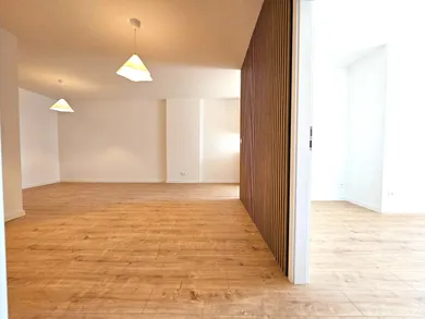Mieszkania na sprzedaż, 3-pokojowe, Bratislava-Nové Mesto · €323 500