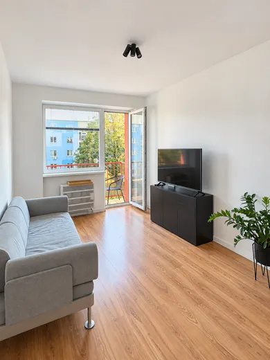 Na prenájom 3-izbový byt, 65 m², Levice, Ul. Ľ. Štúra