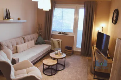 Квартири на продаж, 3-кімнатні, Zvolen · €129 900