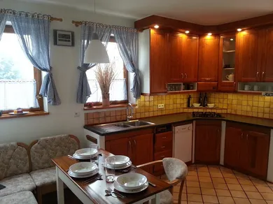 Na prenájom dom, 240 m², Bratislava-Záhorská Bystrica, Zákutie