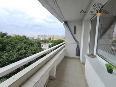 Na predaj 1-izbový byt, 38 m², Bratislava-Petržalka, Gessayova