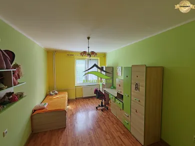 Na predaj 3-izbový byt, 72 m², Humenné, Duchnovičova