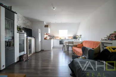 Mieszkania na sprzedaż, 5-pokojowe, Trnava · €298 900