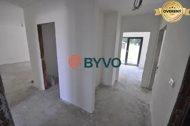 Domy na predaj 5-izbový, Stupava · €359 500