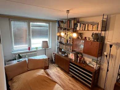 Na predaj 3-izbový byt, 60 m², Bratislava-Nové Mesto, Na Revíne