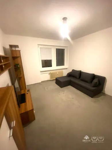 Na prenájom 2-izbový byt, 62 m², Banská Bystrica, Trieda SNP