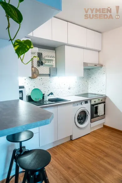 Na prenájom 1-izbový byt, 40 m², Trnava, Jána Bottu