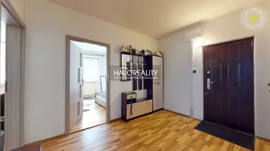 Na predaj 4-izbový byt, 72 m², Lučenec