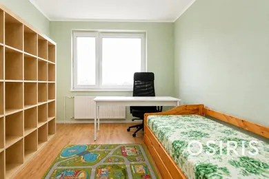 Na predaj 3-izbový byt, 72 m², Bratislava-Petržalka, Jasovská