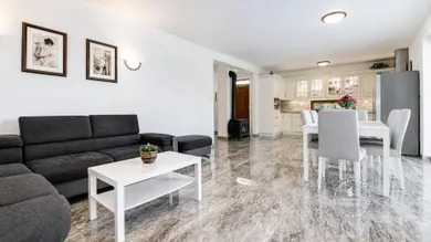 Na predaj 3-izbový dom, 100 m², Blatná na Ostrove