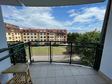 Na prenájom 2-izbový byt, 56 m², Bratislava-Ružinov, Mierová