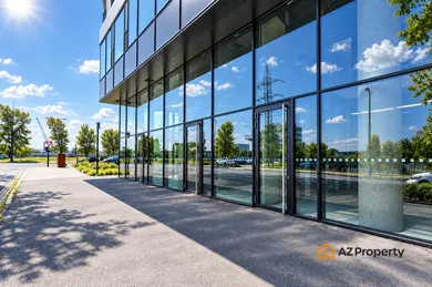 Komerčné priestory na predaj, Bratislava-Ružinov · €293 970