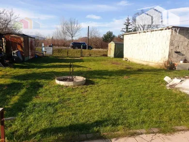 Na predaj pozemok, Nove Mesto nad Vahom