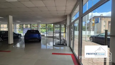 Lokale komercyjne na wynajem, Trenčín · €2200
