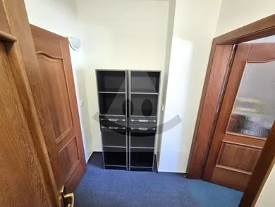 Na prenájom 1-izbový byt, 25 m², Konská
