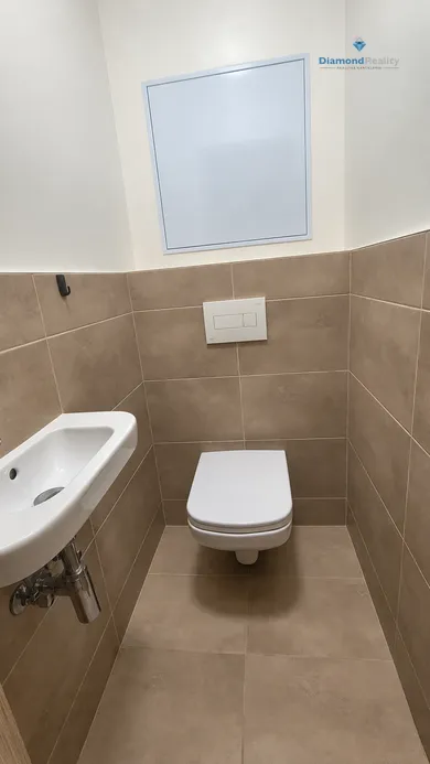 Na prenájom 2-izbový byt, 53 m², Nitra