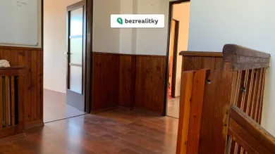 Na predaj 5-izbový dom, 300 m², Prešov