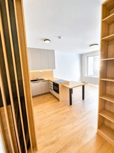 Na prenájom byt v Bratislava-Dúbravka · €570 · Novostavba