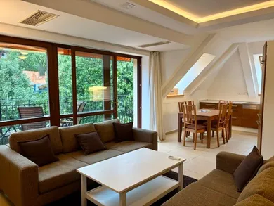 Na prenájom 4-izbový byt, 145 m², Bratislava-Staré Mesto, Timravina