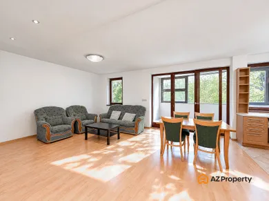 Byty na predaj 3-izbový, Bratislava-Nové Mesto · €398 000
