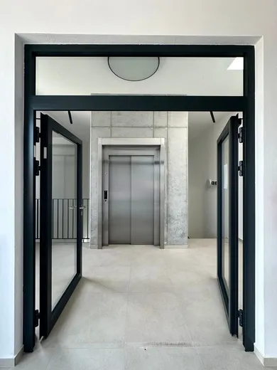 Na prenájom komerčné, 20 m², Trenčín, Hlavná