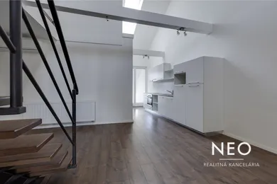 Na predaj 3-izbový byt, 129 m², Trnava, Ulica Hlavná