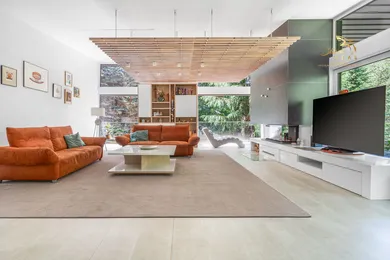 Na predaj 5-izbový dom, 385 m², Bystrá