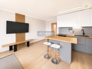 Na predaj 1-izbový byt, 44 m², Bratislava-Staré Mesto, Šancová
