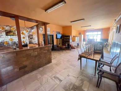Na predaj objekt, 200 m², Búč