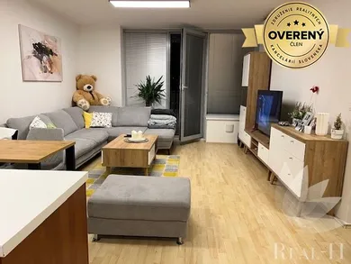 Byty na predaj 2-izbový, Bratislava-Nové Mesto · €284 900
