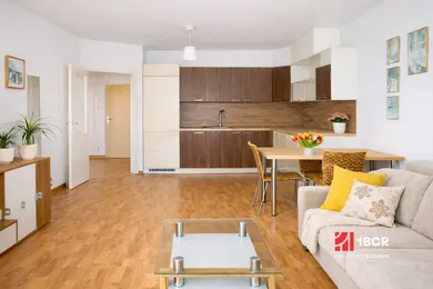 Na predaj 2-izbový byt, 62 m², Bratislava-Ružinov, Jégého