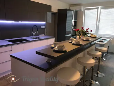 Mieszkania na sprzedaż, 2-pokojowe, Komárno · €114 900