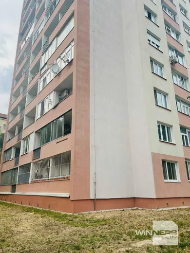 Na predaj 4-izbový byt, 67 m², Bratislava-Nové Mesto, Račianska