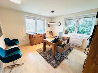 Na prenájom komerčné, 96 m², Bratislava-Nové Mesto