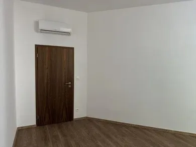 Na predaj 4-izbový byt, 103 m², Bratislava-Staré Mesto, Gunduličova