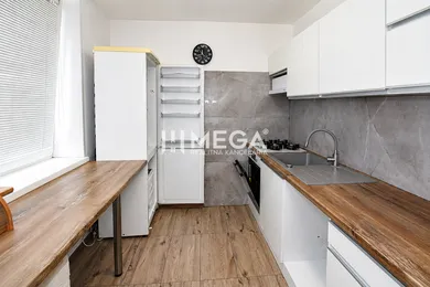 Na predaj 3-izbový byt, 74 m², Snina, Študentská