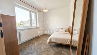 Na predaj 3-izbový byt, 78 m², Bánovce nad Bebravou