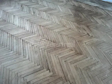 Na predaj 2-izbový byt, 65 m², Lučenec, Komenského