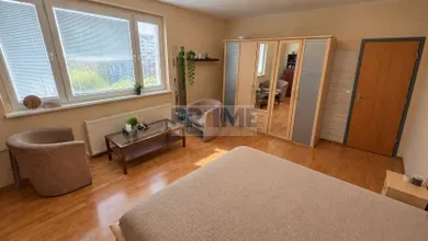 Na predaj 3-izbový byt, 75 m², Bratislava-Petržalka, Romanova