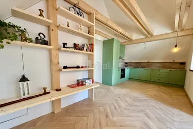 Na predaj 3-izbový byt, 70 m², Ivanka pri Dunaji, Okružná