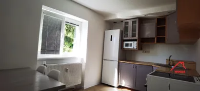Na prenájom 2-izbový byt, 56 m², Sereď, Spádová