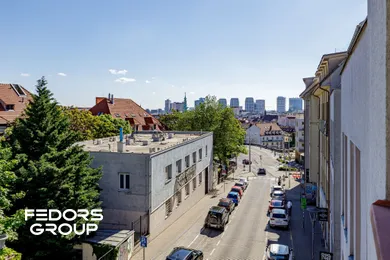 Na predaj 2-izbový byt, 91 m², Bratislava-Staré Mesto, Zámocká