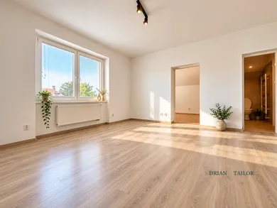 Apartments for sale, 2-room in Šamorín · €299,900