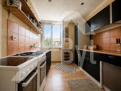 Na predaj 2-izbový byt, 82 m², Ružomberok, blízko centra
